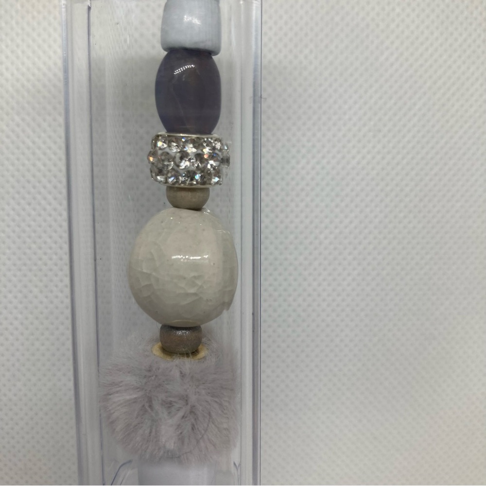 Hand Beaded Pen w/Display Box and Two Ink Refills